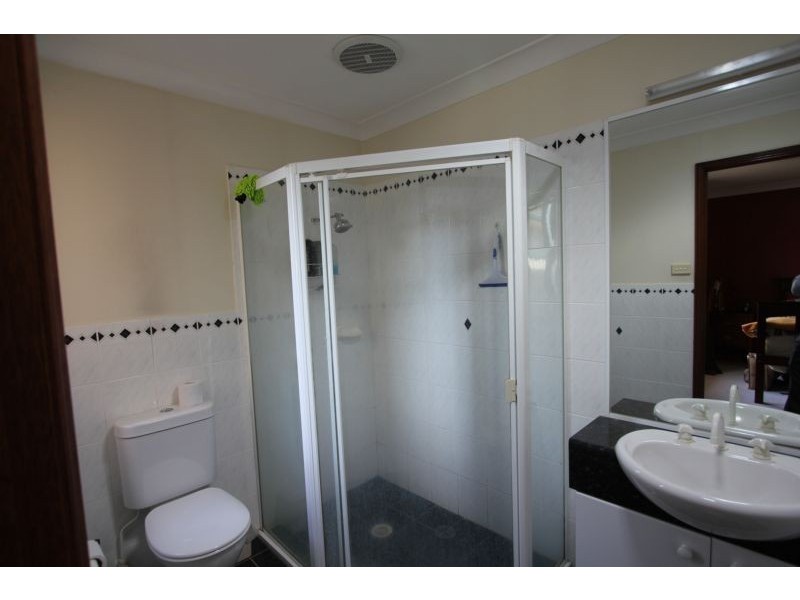 2 Quamby Court, Wattle Grove NSW 2173