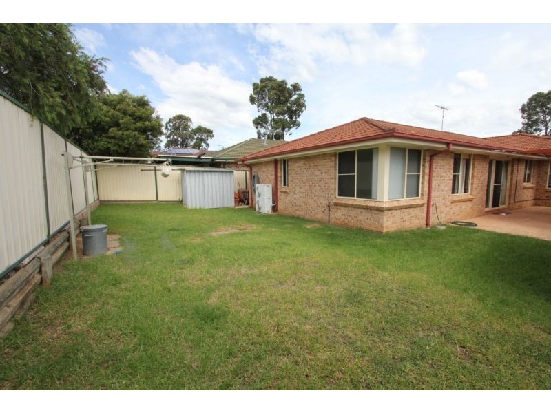 2 Quamby Court, Wattle Grove NSW 2173