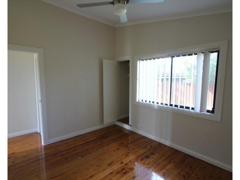 1/28 Wordsworth Avenue, Leumeah NSW 2560