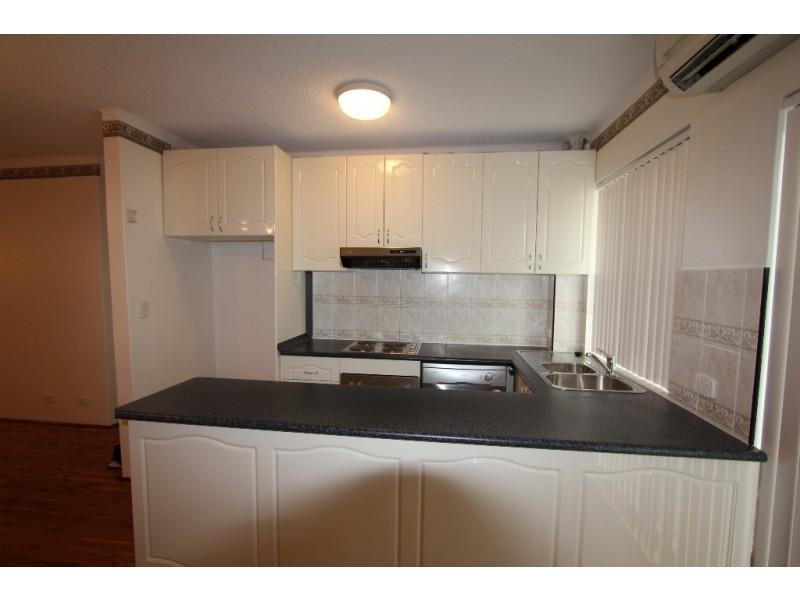 4/1 Waterside Crescent, Carramar NSW 2163