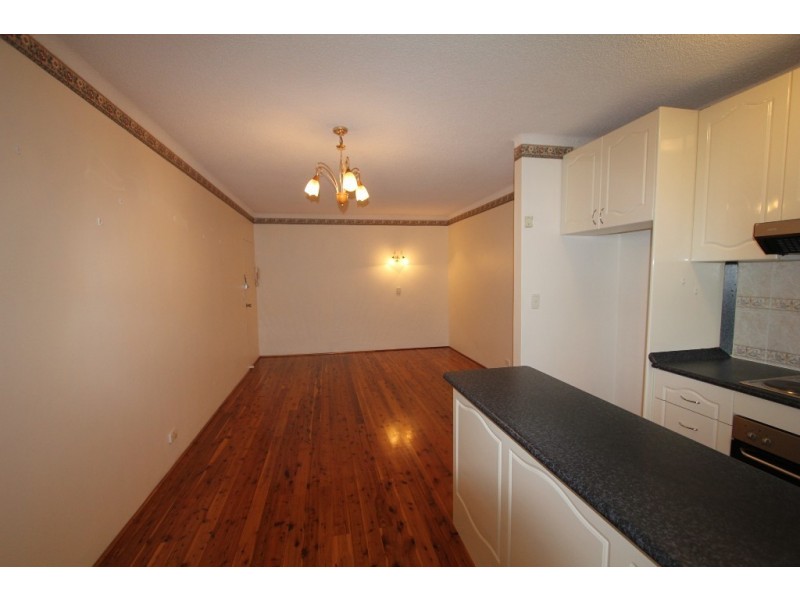 4/1 Waterside Crescent, Carramar NSW 2163