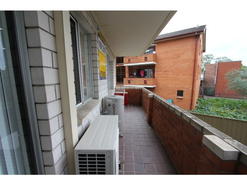 4/1 Waterside Crescent, Carramar NSW 2163