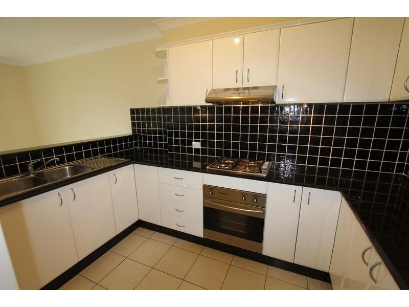 22/5 Mead Drive, Chipping Norton NSW 2170