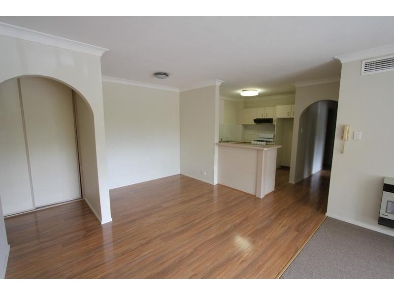 28/8 Mead Drive, Chipping Norton NSW 2170