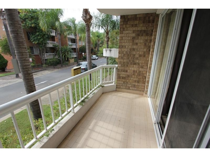 28/8 Mead Drive, Chipping Norton NSW 2170