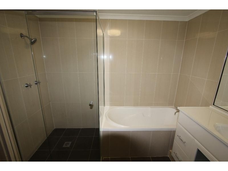 28/8 Mead Drive, Chipping Norton NSW 2170