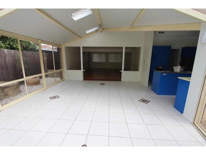 48 Nottingham Crescent, Chipping Norton NSW 2170