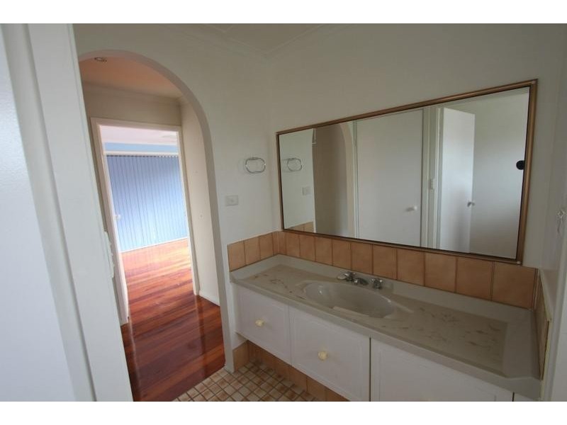 48 Nottingham Crescent, Chipping Norton NSW 2170