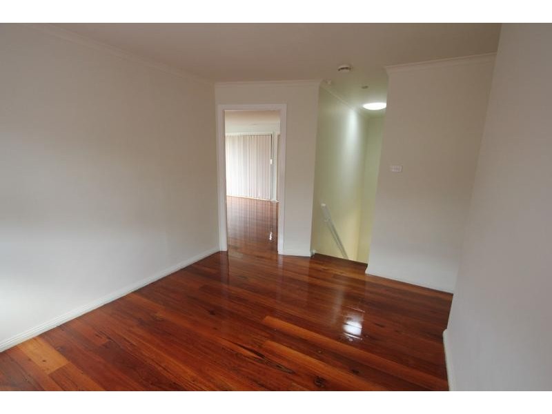 48 Nottingham Crescent, Chipping Norton NSW 2170