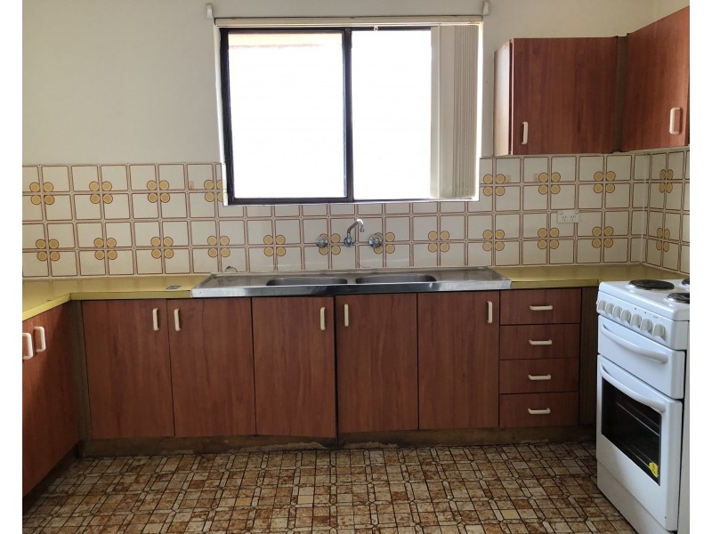 8/3 Forbes St, Liverpool NSW 2170