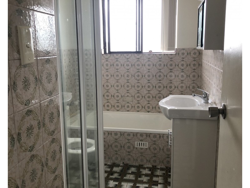 8/3 Forbes St, Liverpool NSW 2170