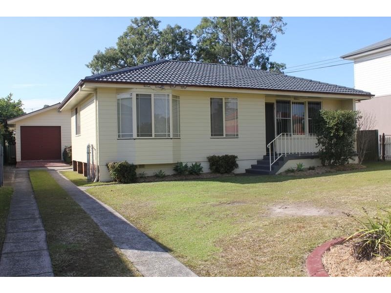 40 Mubo Crescent, Holsworthy NSW 2173