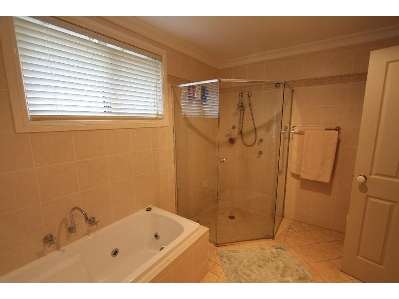 40 Mubo Crescent, Holsworthy NSW 2173