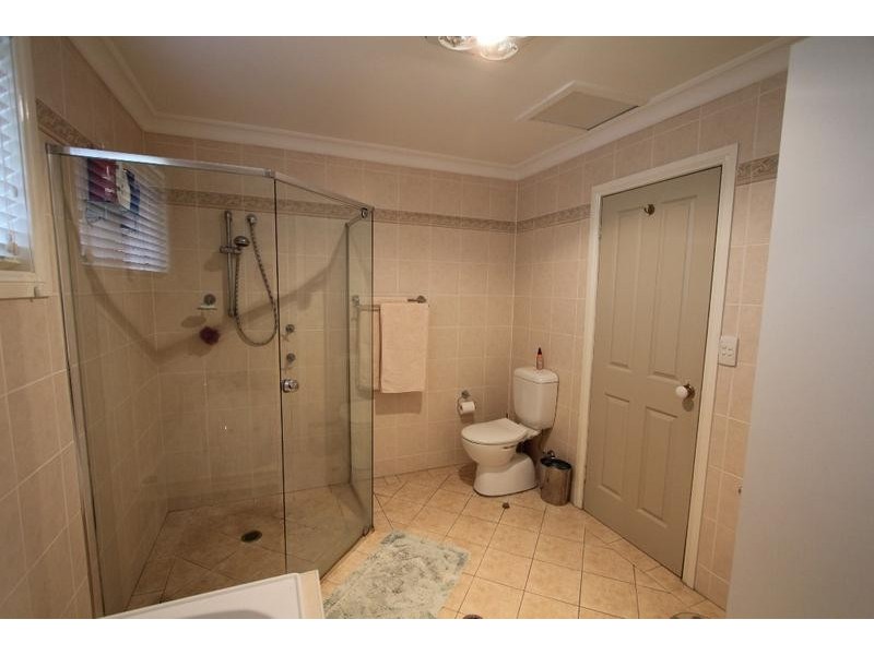 40 Mubo Crescent, Holsworthy NSW 2173