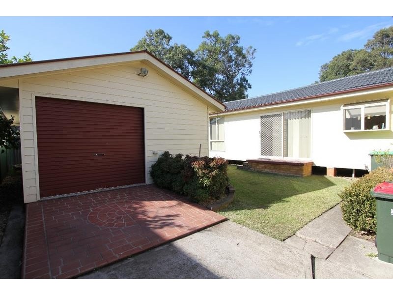 40 Mubo Crescent, Holsworthy NSW 2173