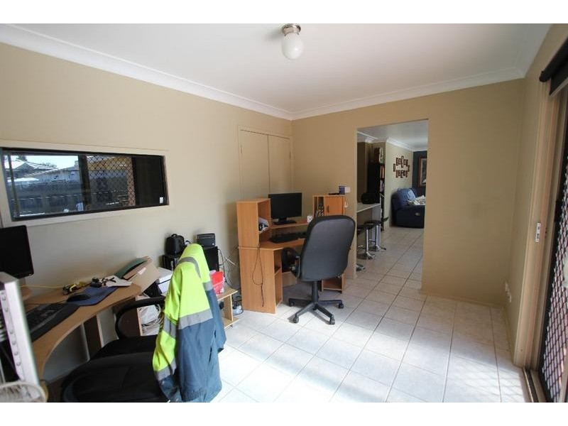 19 Tuross Close, Prestons NSW 2170