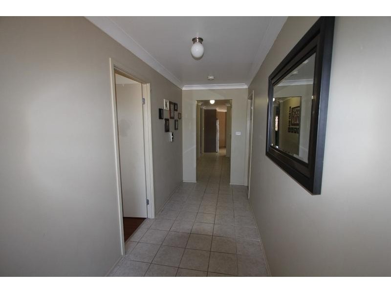 19 Tuross Close, Prestons NSW 2170