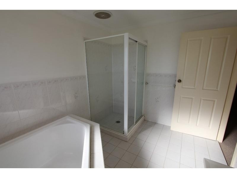 4A Ara Place, Hinchinbrook NSW 2168