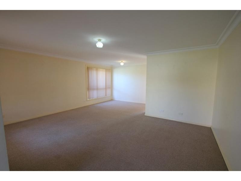 4A Ara Place, Hinchinbrook NSW 2168