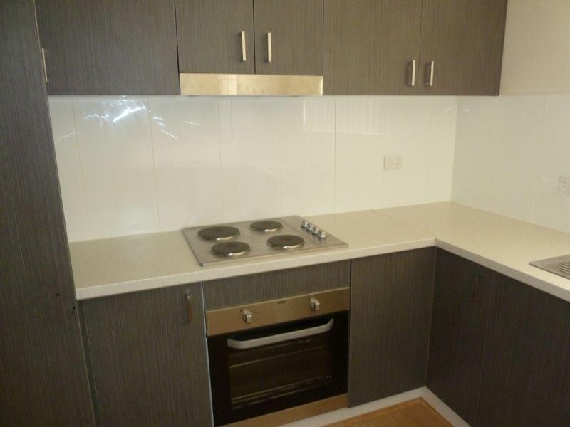 2/1 Hart Street, Warwick Farm NSW 2170