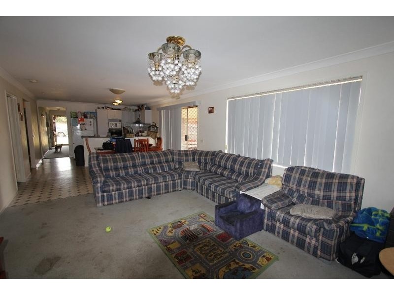 7 Meander Close, West Hoxton NSW 2171