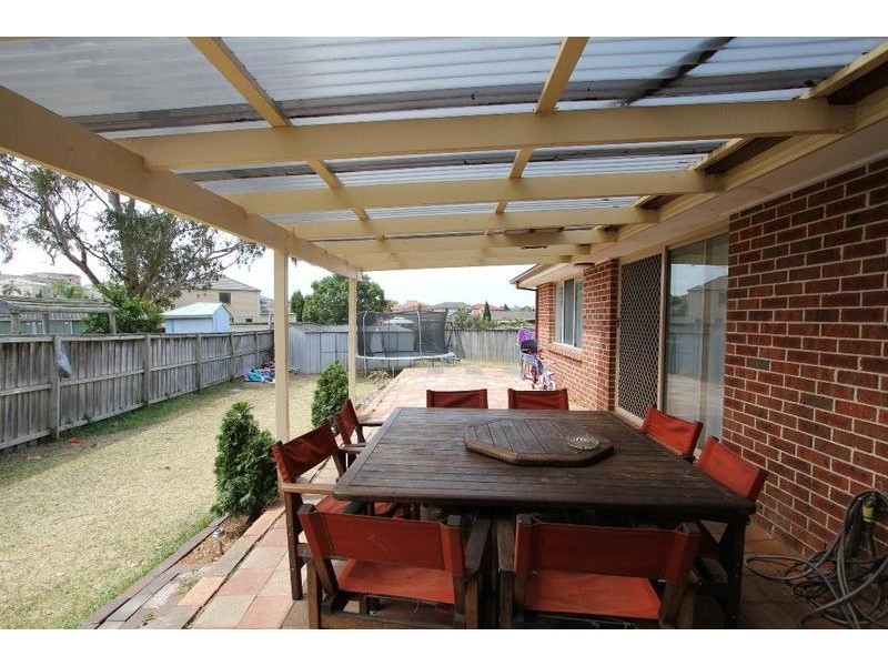 7 Meander Close, West Hoxton NSW 2171