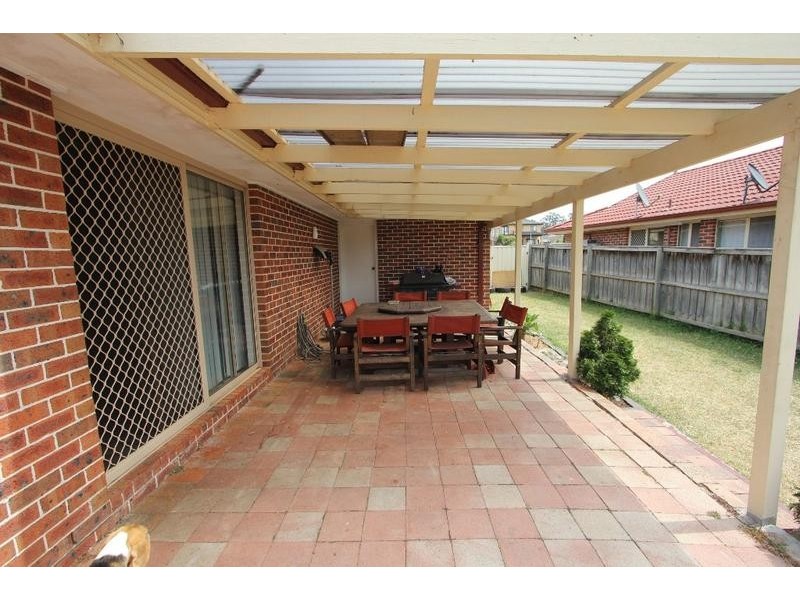 7 Meander Close, West Hoxton NSW 2171