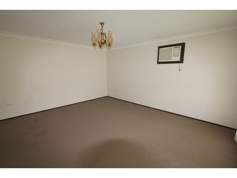 16 Denison Avenue, Lurnea NSW 2170