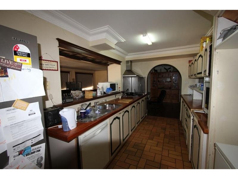 4 Barooga Avenue, Bradbury NSW 2560