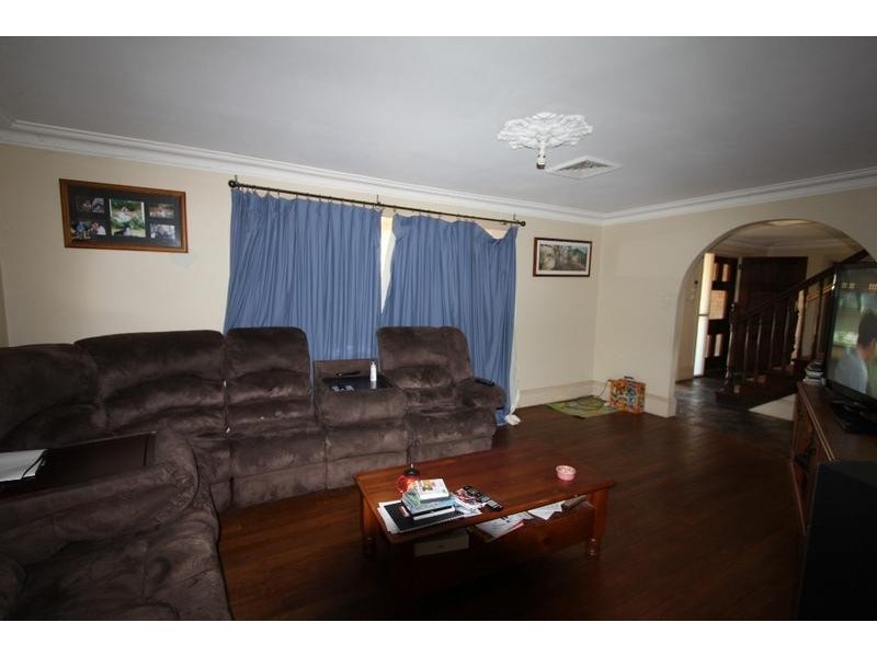 4 Barooga Avenue, Bradbury NSW 2560