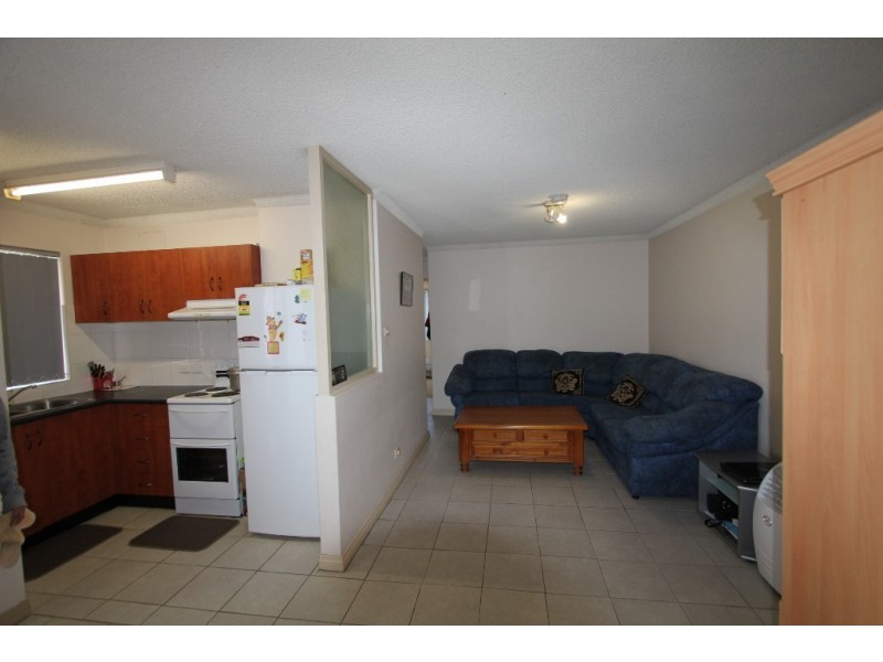 4/12-16 Goulburn Street, Warwick Farm NSW 2170