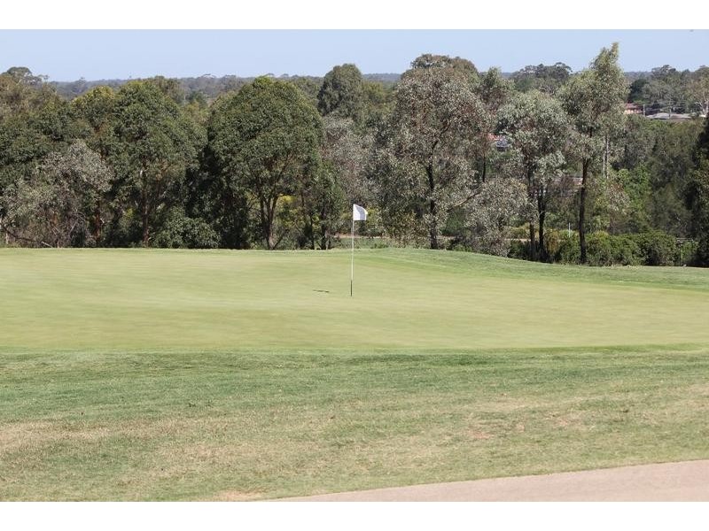 12 Macquarie Links Drive, Macquarie Links NSW 2565
