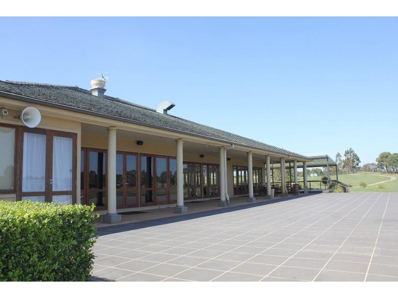 12 Macquarie Links Drive, Macquarie Links NSW 2565