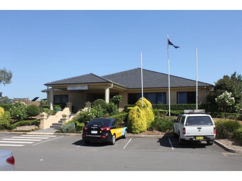 12 Macquarie Links Drive, Macquarie Links NSW 2565