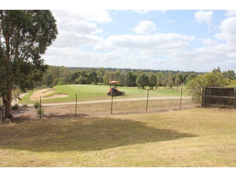 12 Macquarie Links Drive, Macquarie Links NSW 2565