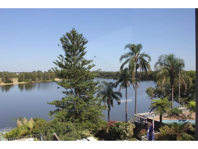 208 Henry Lawson Drive, Georges Hall NSW 2198