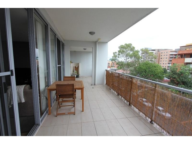 9/12-18 Bathurst Street, Liverpool NSW 2170