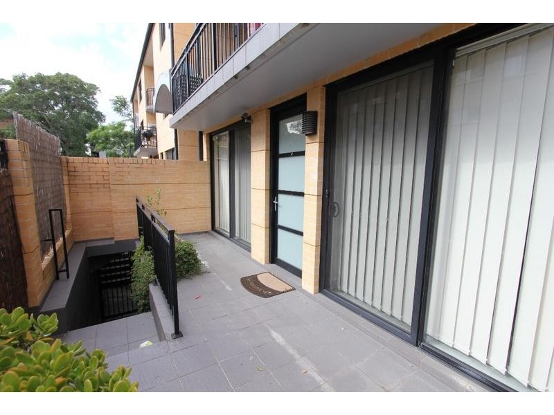 3/11-13 Charles Street, Liverpool NSW 2170