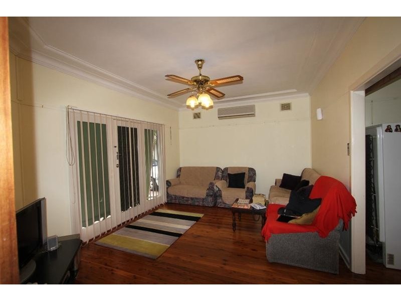 30 Tobys Boulevarde, Mount Pritchard NSW 2170