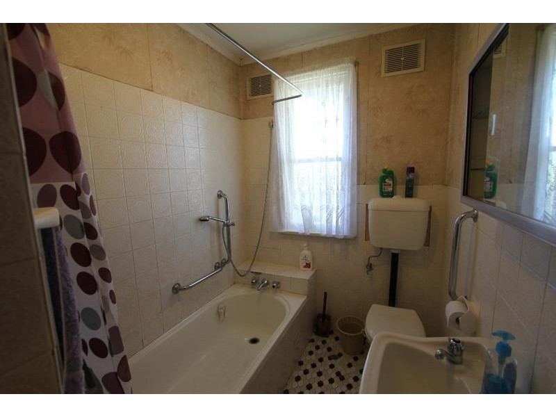 20 Insignia Street, Sadleir NSW 2168