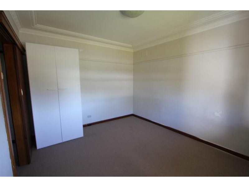 39 Cooper Ave, Moorebank NSW 2170