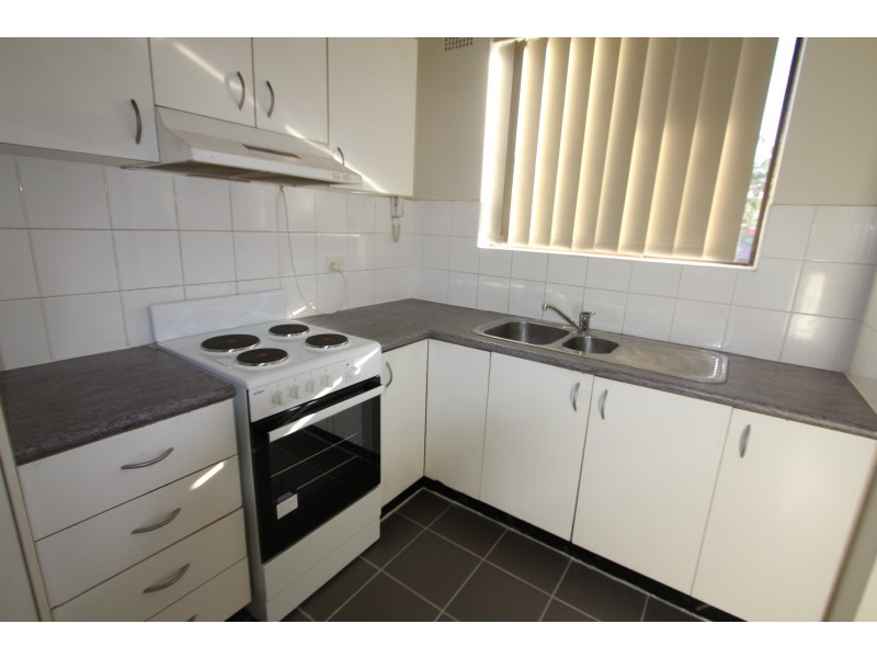 6/34 Rememberence Avenue, Warwick Farm NSW 2170