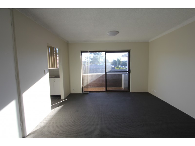 6/34 Rememberence Avenue, Warwick Farm NSW 2170