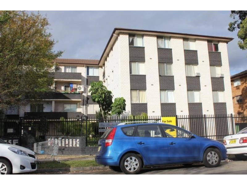 23/12-16 Goulburn Street, Warwick Farm NSW 2170