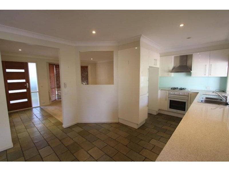 3 Henrietta Drive, Narellan Vale NSW 2567