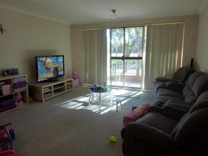 3/4 Mead Drive, Chipping Norton NSW 2170