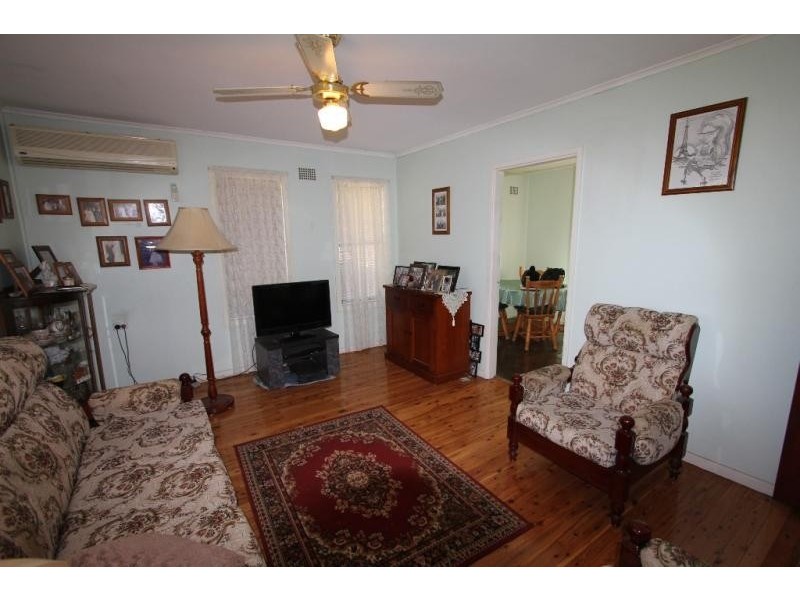 21 Insignia Street, Sadleir NSW 2168