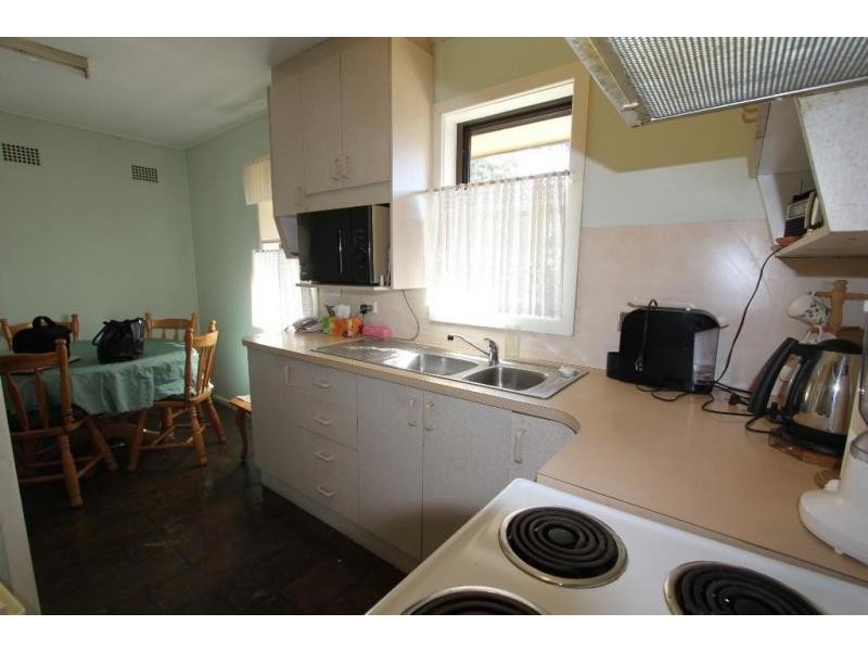 21 Insignia Street, Sadleir NSW 2168