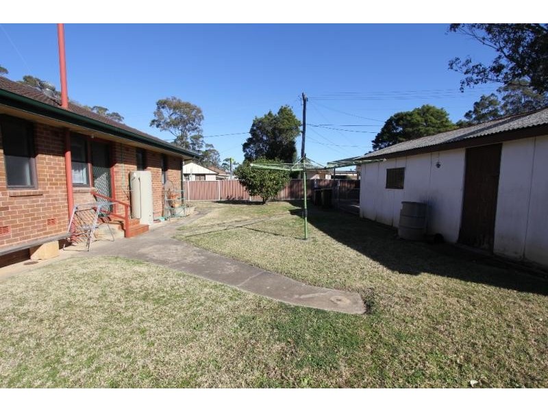 21 Insignia Street, Sadleir NSW 2168
