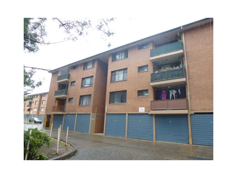 93/142 Moore Street, Liverpool NSW 2170